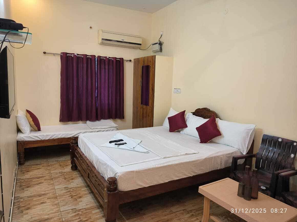 5 Occupancy Family Room