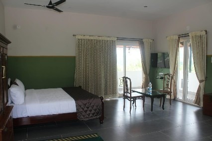 Luxury suite room main view