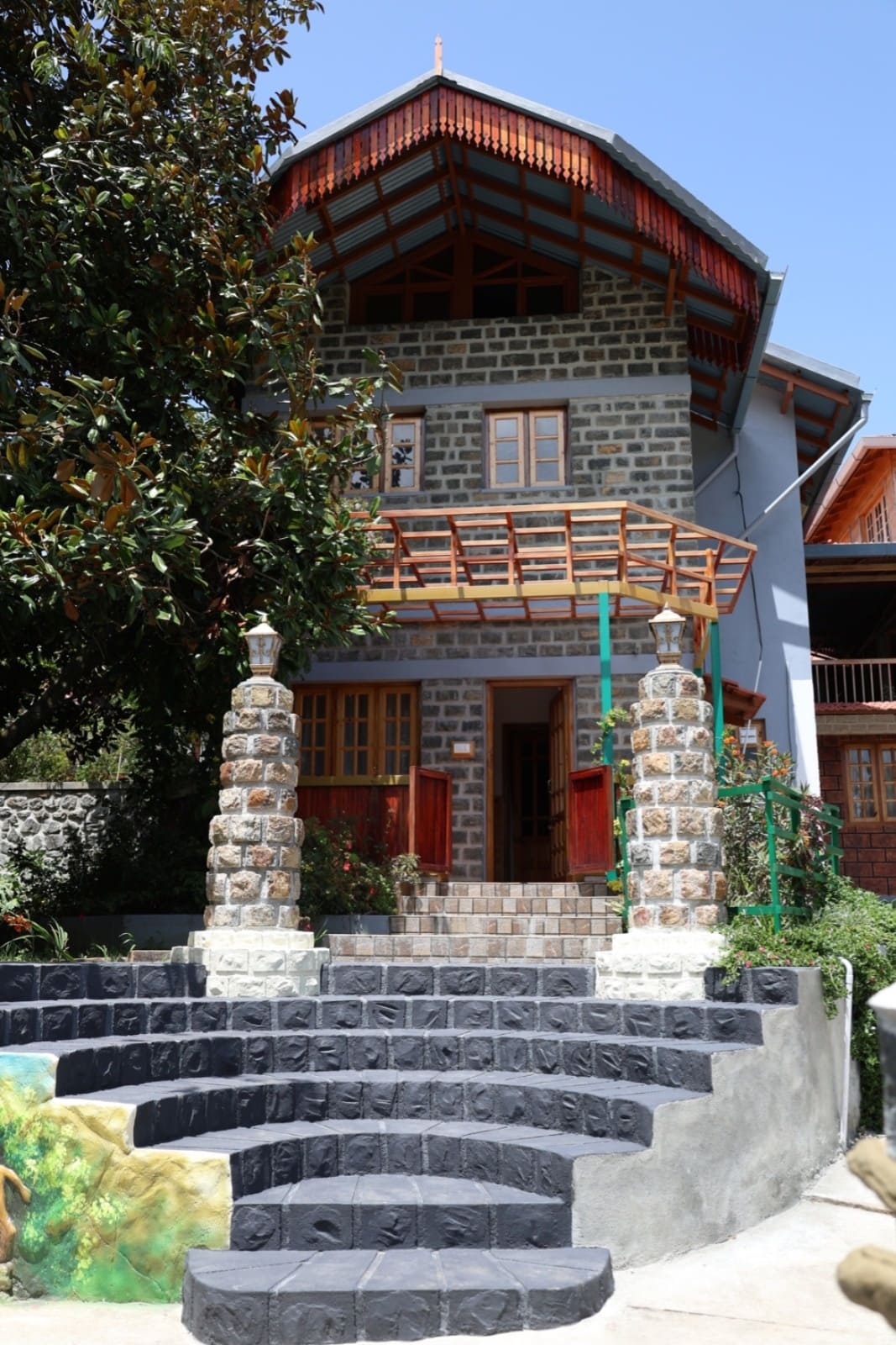 3 Bedrooms main view